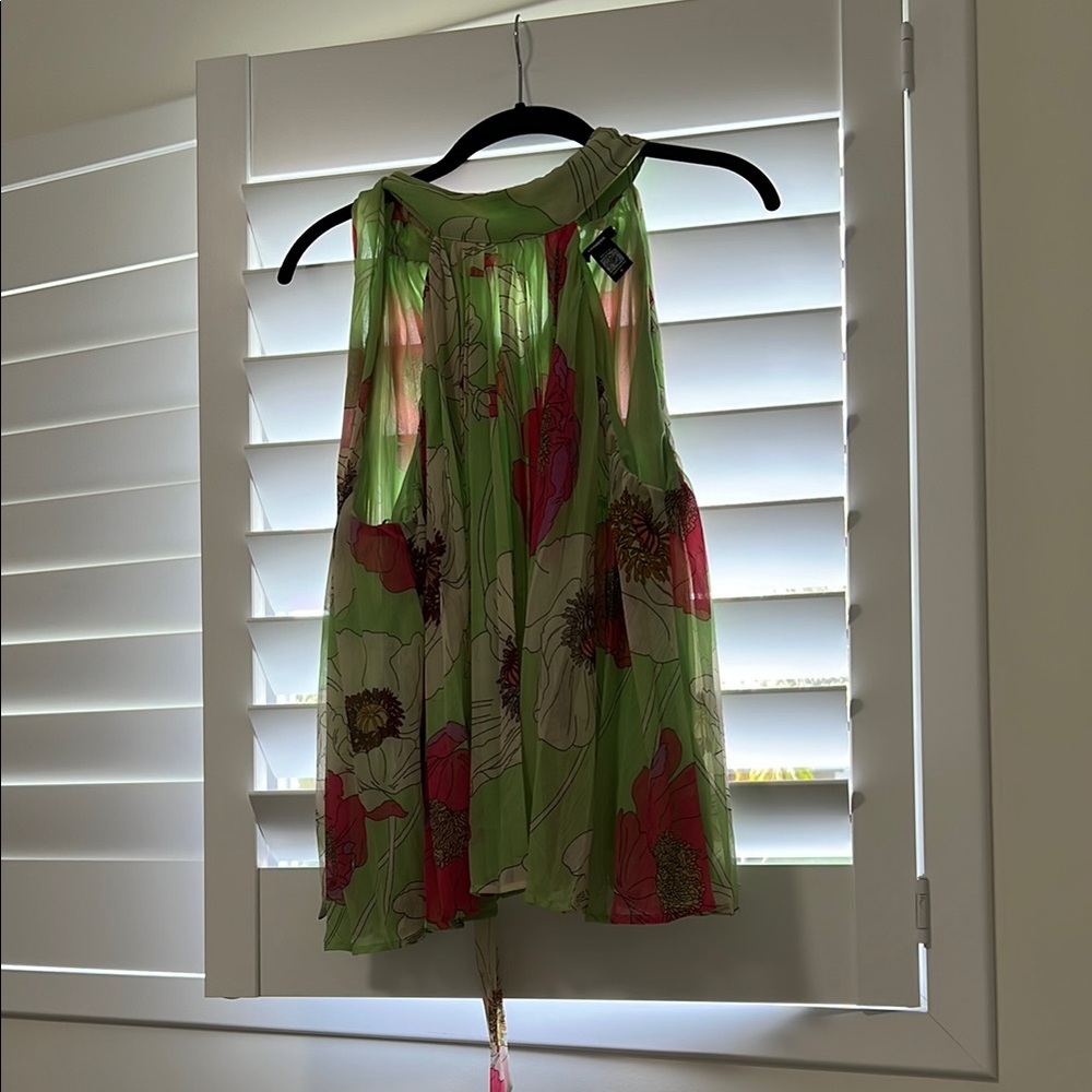 Express Floral Sleeveless Flowered Pleated Blouse W/ Tie in the back